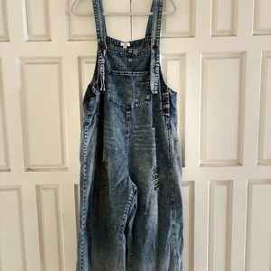 Three Bird Nest new boho denim slouchy overalls, size Medium